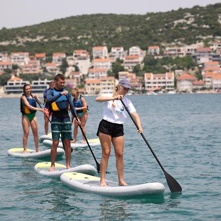 Mobilheim Andrea Wunderschoene Ferienwohnung Direkt Am Meer Jezera Dış mekan fotoğraf