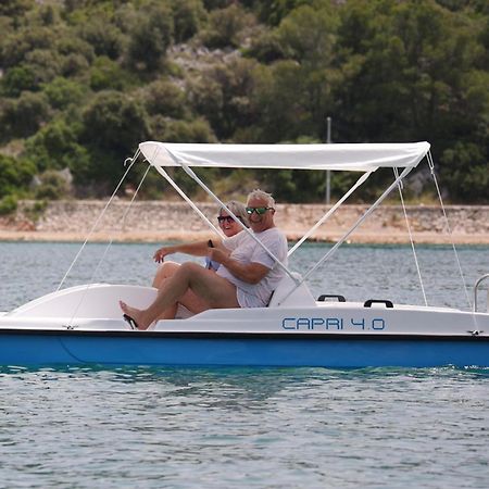 Mobilheim Andrea Wunderschoene Ferienwohnung Direkt Am Meer Jezera Dış mekan fotoğraf