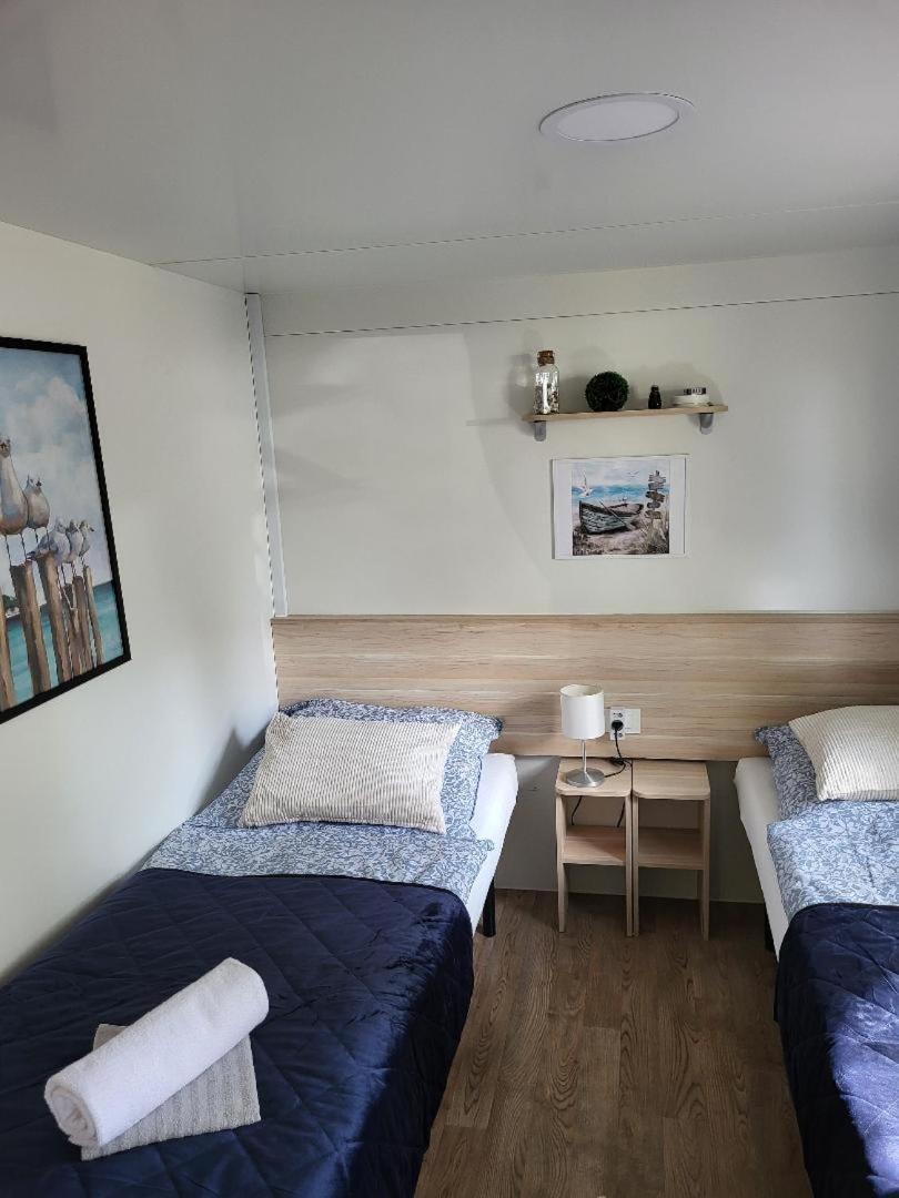 Mobilheim Andrea Wunderschoene Ferienwohnung Direkt Am Meer Jezera Dış mekan fotoğraf