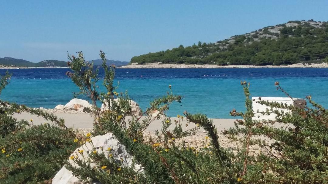 Mobilheim Andrea Wunderschoene Ferienwohnung Direkt Am Meer Jezera Dış mekan fotoğraf