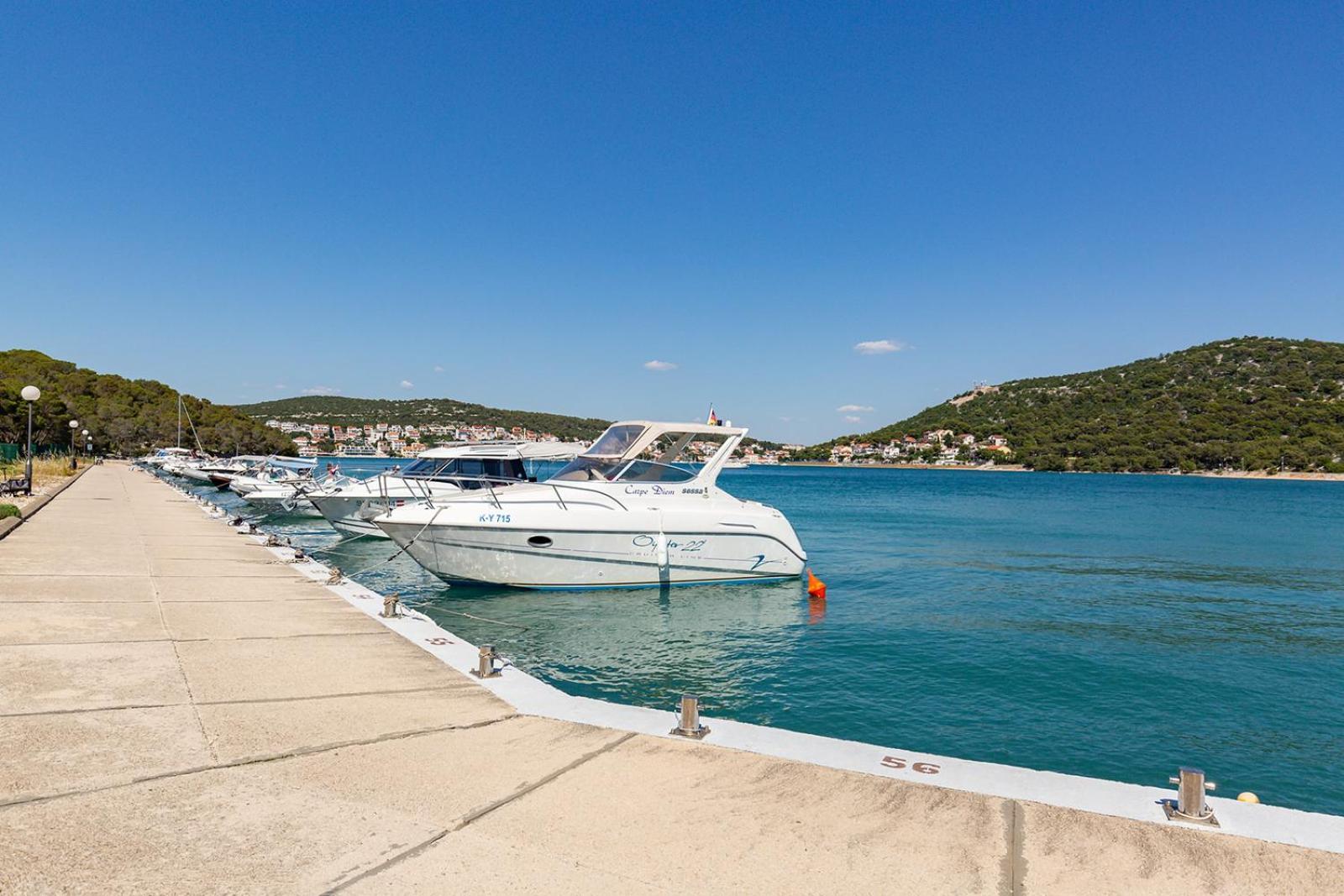 Mobilheim Andrea Wunderschoene Ferienwohnung Direkt Am Meer Jezera Dış mekan fotoğraf